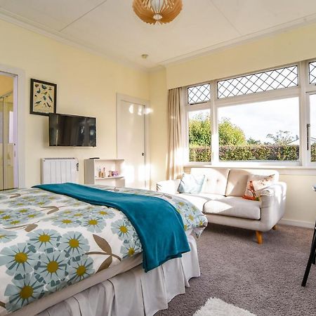 Sunny Mornington 2 Bedroom Guest Suite Dunedin Bagian luar foto